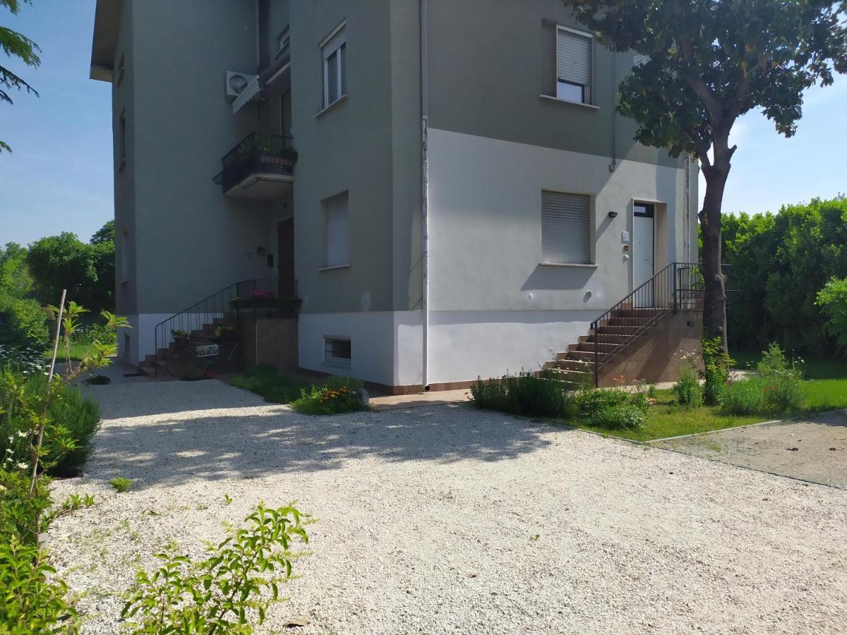 Casa Vacanze I Giardini Di Marzo San Giorgio di Mantova エクステリア 写真